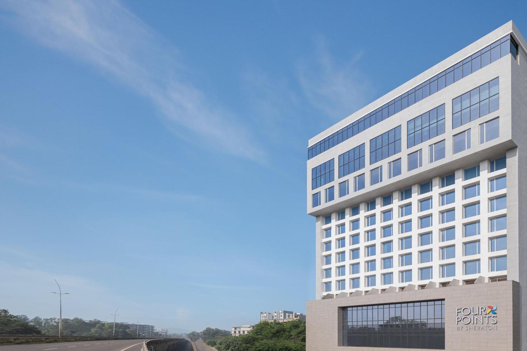 Four Points By Sheraton Nashik Εξωτερικό φωτογραφία