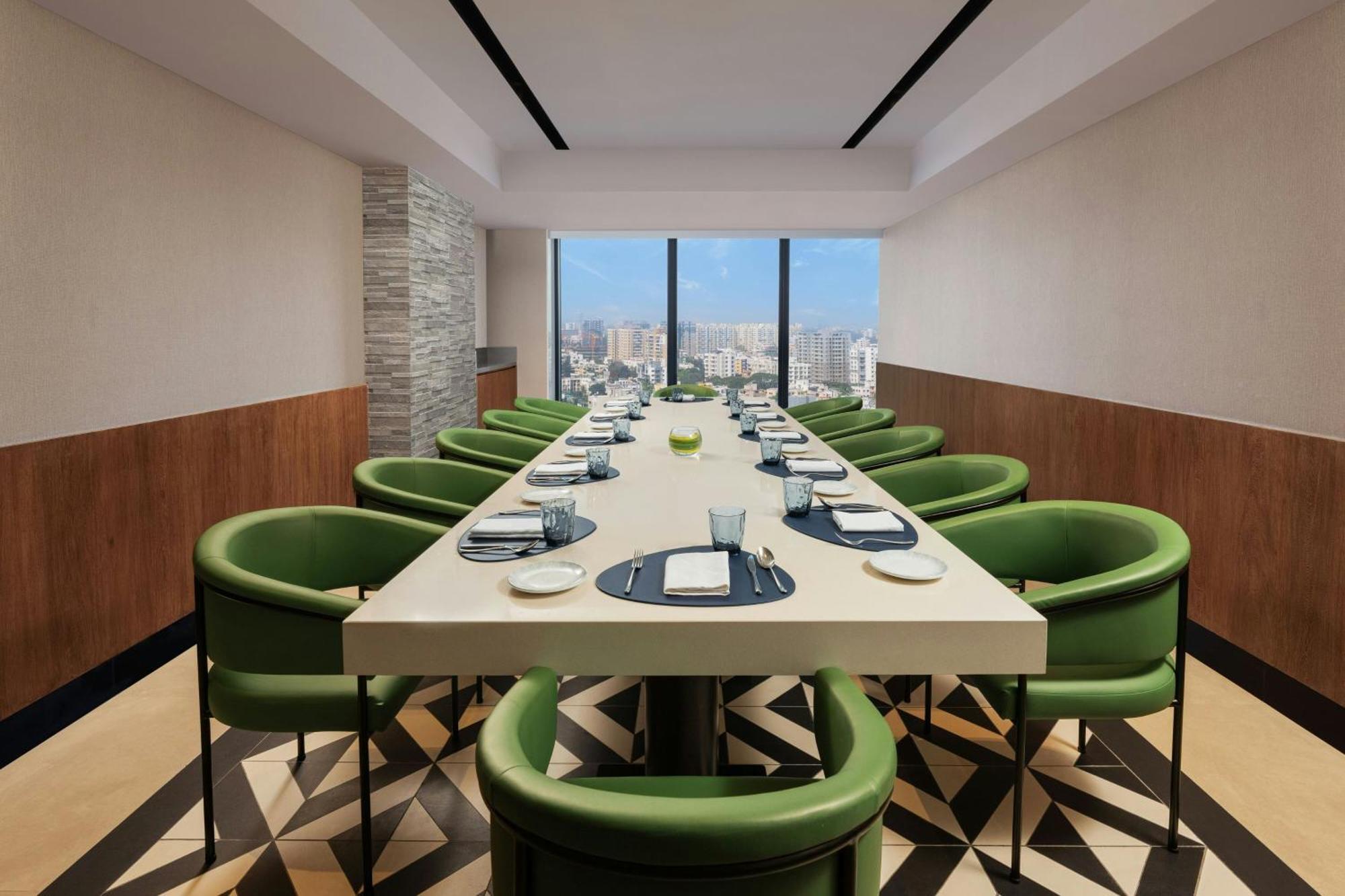 Four Points By Sheraton Nashik Εξωτερικό φωτογραφία